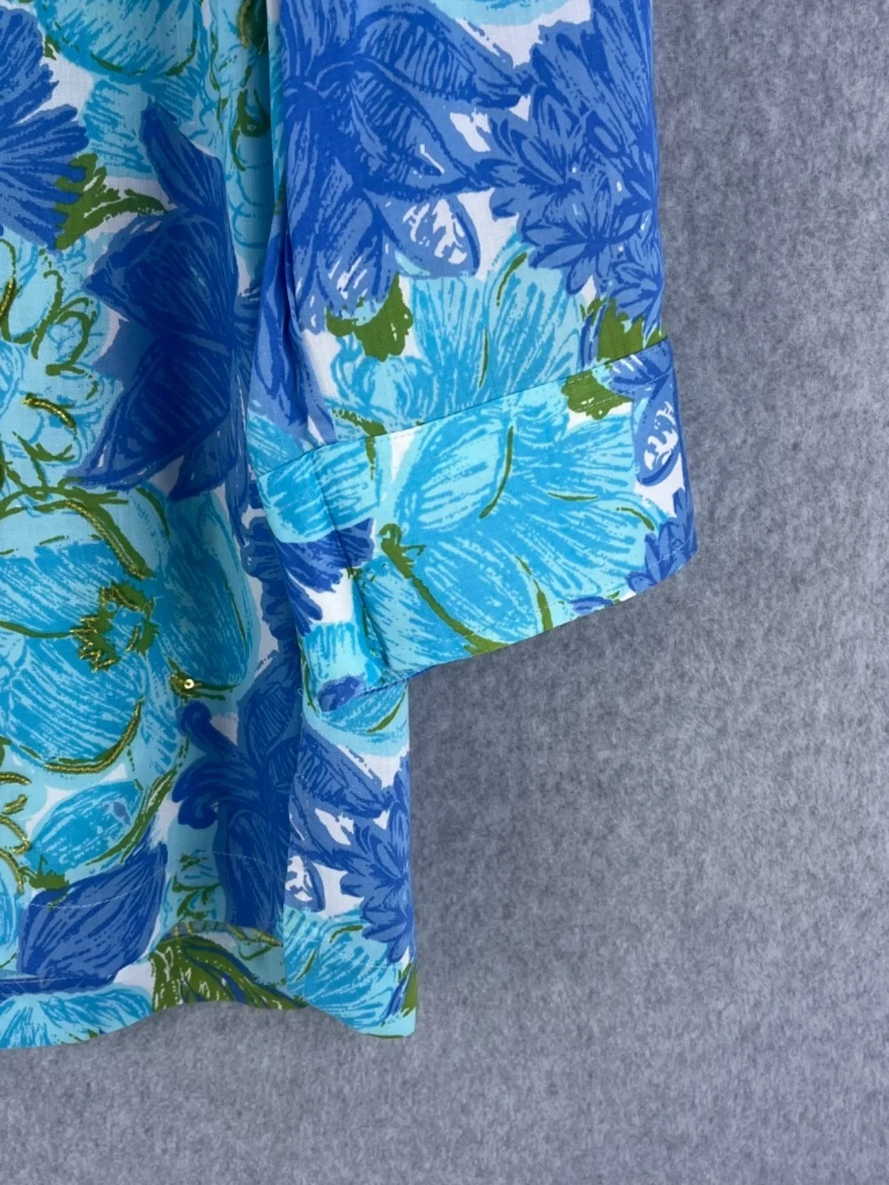 Talbots 100% Tencel Blue Floral Top Medium - Picture 4 of 9